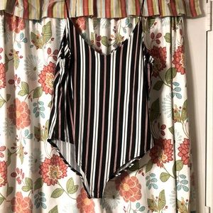 Stripe white,black and red blouse